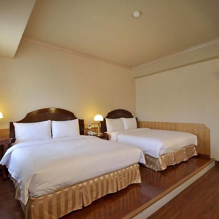 Goodness Hotel Kaohsiung Extérieur photo