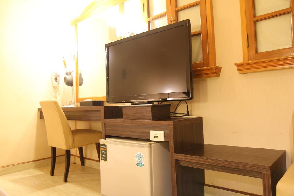 Goodness Hotel Kaohsiung Extérieur photo