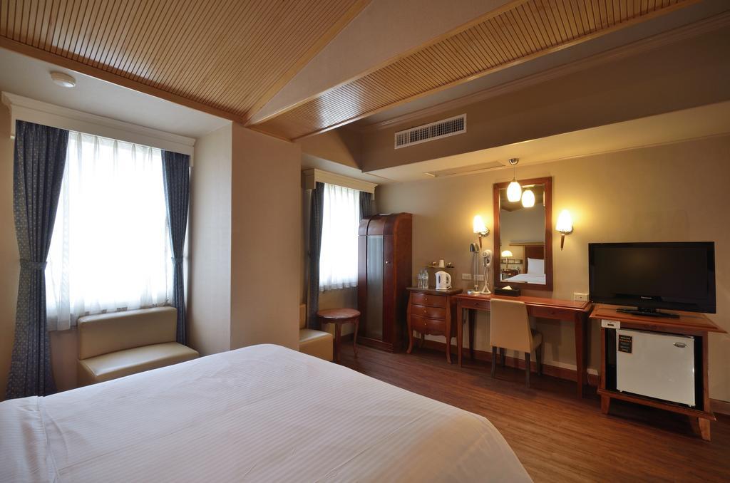Goodness Hotel Kaohsiung Extérieur photo