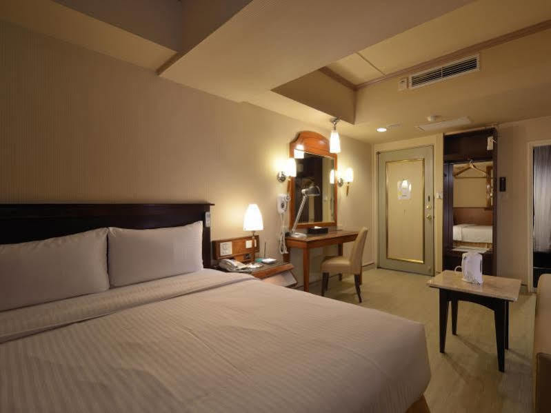 Goodness Hotel Kaohsiung Extérieur photo