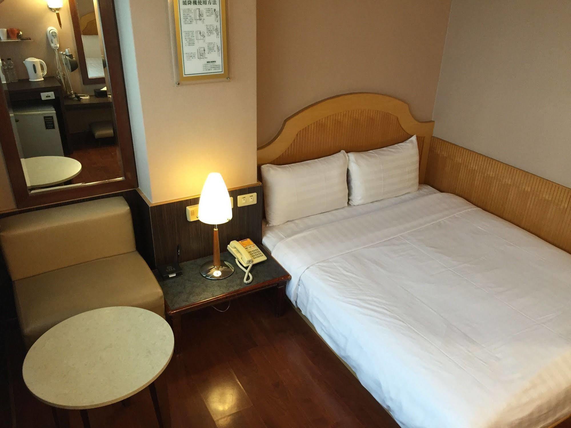 Goodness Hotel Kaohsiung Extérieur photo